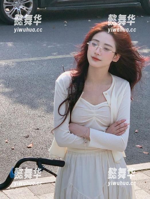 166run 一堆熱門电影看的不够,果然166run苹果版的黑料热点来补充一下视觉饕餮。