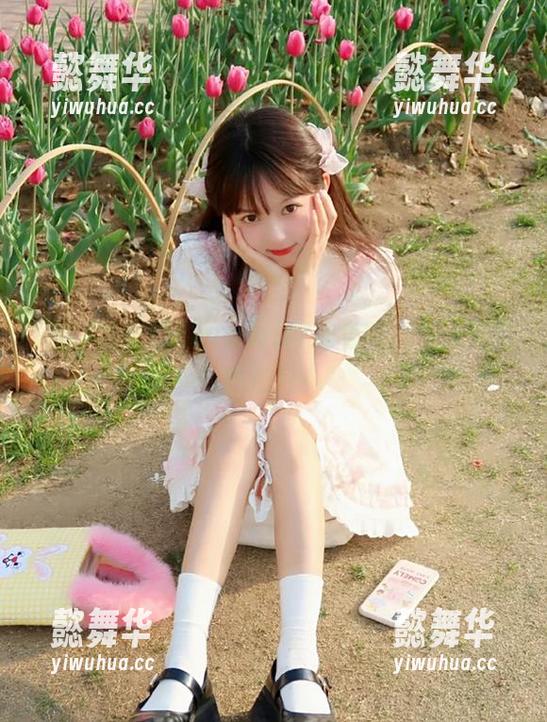 被安卓的www.17拖着跑，今天又是吃瓜日！