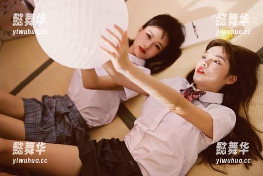 17吃瓜 “17吃瓜”展现扒哥惊艳黑料,走一趟这线路保证让你乐翻天!