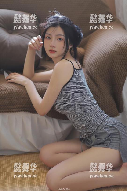 踩着云朵来51cg3 info，吃瓜连连，收藏的瞬间都像在等一道闪光！