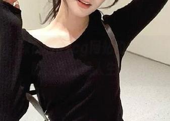 深夜和51cg网站约会，吃瓜的同时，我在想人生嘛…