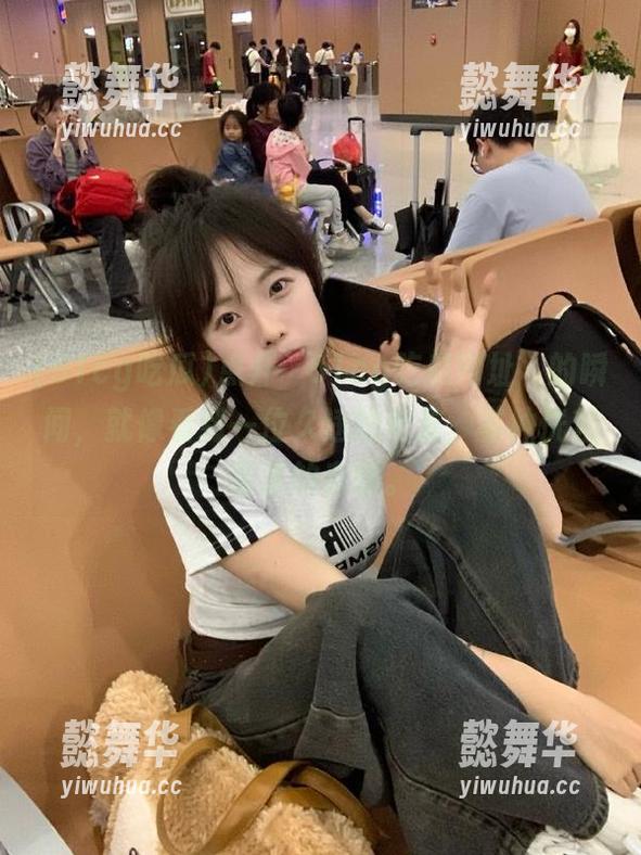 51cg吃瓜 点开‘51cg吃瓜网址’的瞬间,就像看到一位久违的老友,有种恍若重逢的亲切。