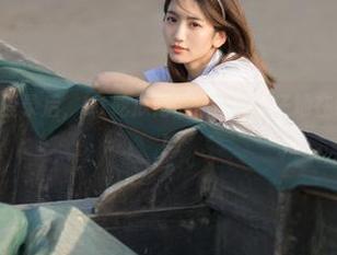 登录后，51吃瓜网带你不费脑子地在线观看，爽啊！