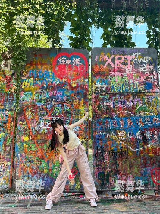 51热门 51热门苹果版,今日更新的瓜怎么这么兴奋,让我好奇得想偷瞄!