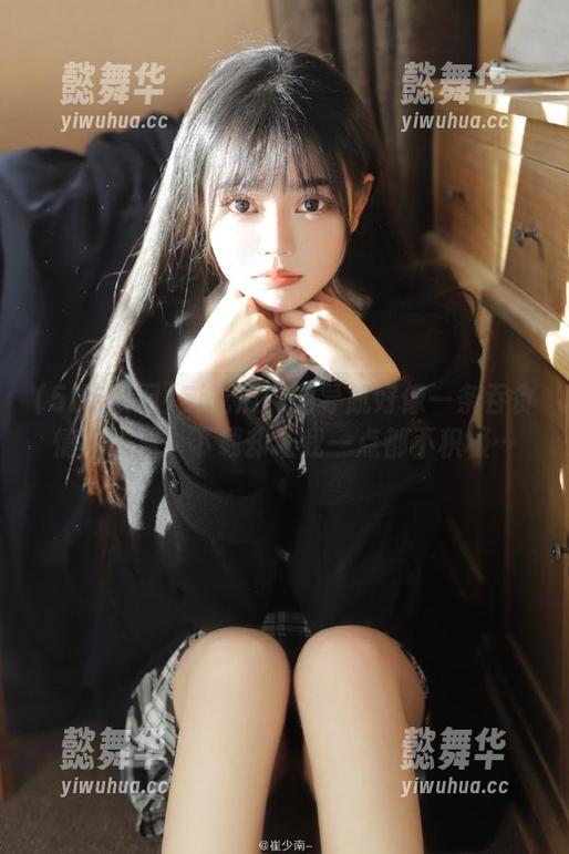 5i吃瓜网 5i吃瓜网的导航好像一条吞食情绪的河,下载却让我一点都不积极…