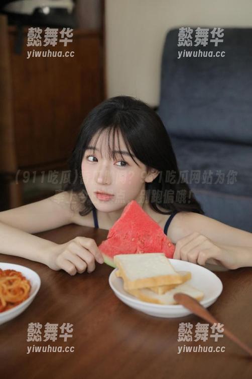 香瓜脆闻？911吃瓜网站为你奉上今日爆点，别跑偏哦！