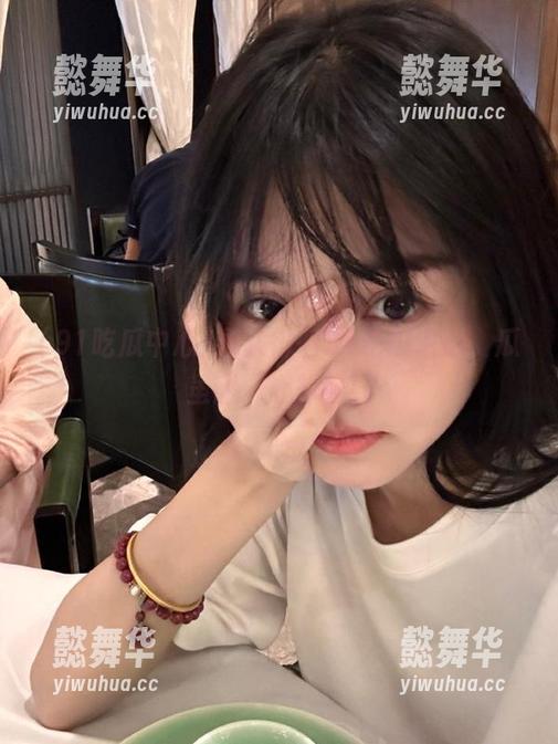 91吃瓜中心 永久徘徊91吃瓜中心,瓜虽甜,心却酸!