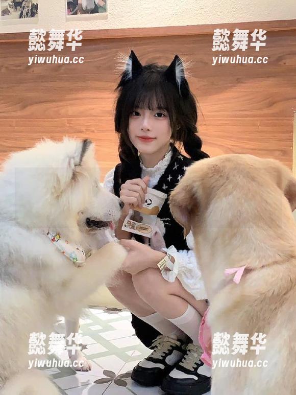 ccgg 在“ccgg.app”官网,每天都有新瓜,我的吃瓜速度赶不上更新呀!