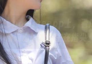 在cggoliveapp上，看瓜看出花，最刺激的事发生在指尖。
