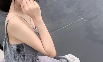 “hlw”直达，我的调料箱里只有八卦。