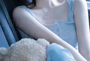 前一秒还在工作，后一秒“免费吃瓜”网页把我带到了奇妙世界