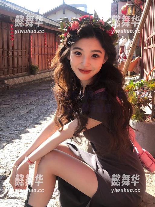免费吃瓜网页里，还专门归类各种八卦，真有意思。