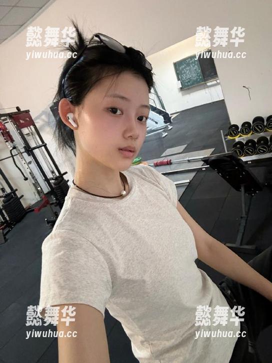吃瓜51 吃瓜51网页版里的极品“收藏”,有时真想放大镜盯着看,啊,八卦就是如此治愈人心。