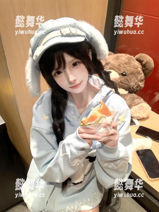 吃瓜不打烊分享：当瓜一口咽下，心里竟有些微妙的期待……