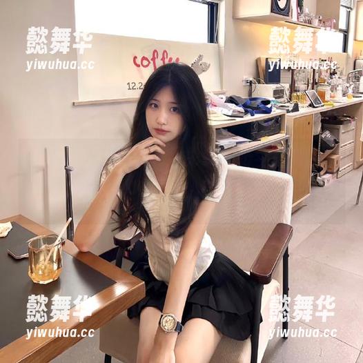 吃瓜免费网站苹果版，不登录也能瞄到大新闻，像个小偷一样轻松。