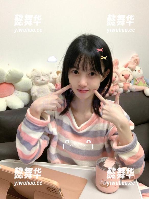 吃瓜大本营 吃瓜大本营:年轻人别当脑瓜短,链接夹带的瓜果真太奇妙。