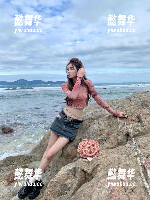 吃瓜网 这是你通往吃瓜网的入口,快下载,绝对能让你舔屏的小心脏砰砰跳!