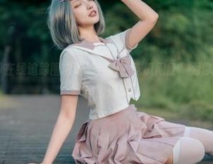 在线追踪圈内动态，听“吃瓜网红”为你翻出那段隐藏的爆料