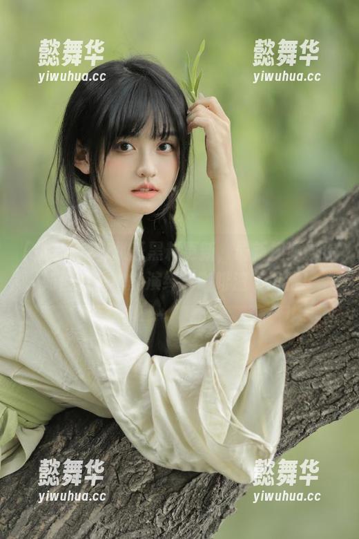 扒哥黑料 扒哥黑料更新,最新视频教你如何在家也能演绎‘咖啡渣’风格!