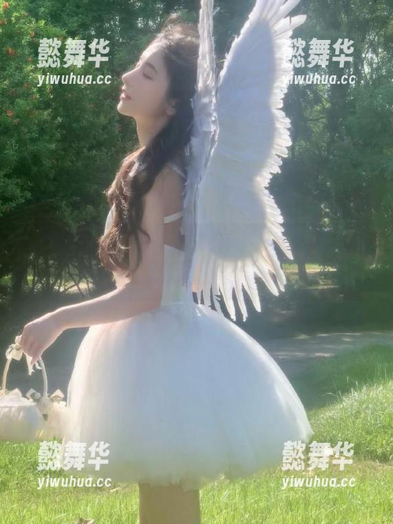 当“网曝吃瓜”发布新动态时，我的心情就像过山车，一波三折！