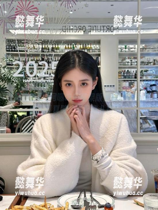 网曝吃瓜 网曝吃瓜苹果版上线啦!这次的瓜可真酸,得配点儿搭配!