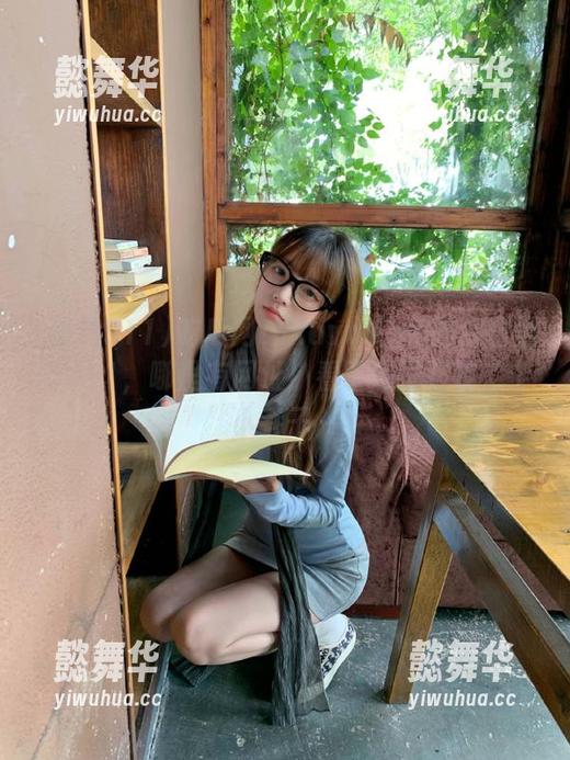 黑料911 吃瓜网thxavo.com的今日黑料911,哪里有网址!看了感觉路过了个小巷子~