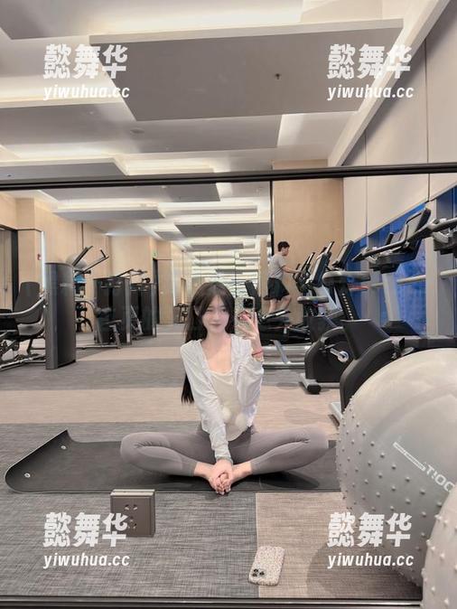 跟我走！黑料不打烊tttzzz首页的入口总有意外收获。