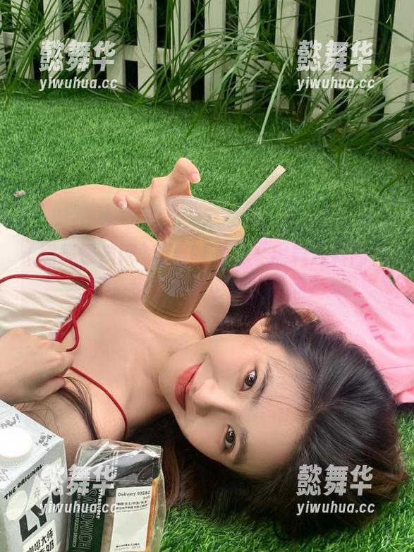 黑料爆料网 观看时光在‘黑料爆料网’里,我是不是也成了黑洞?