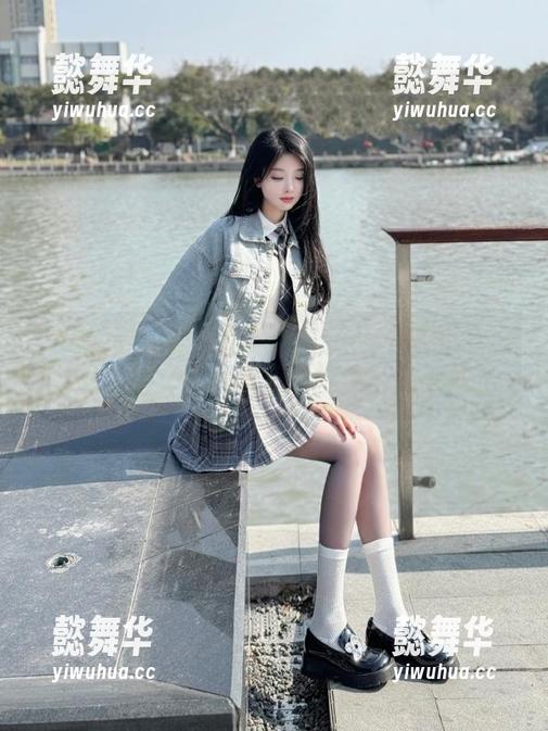黑料社APP的特效：观看的时候，总有种‘哇，这瓜真能吃’的感觉！