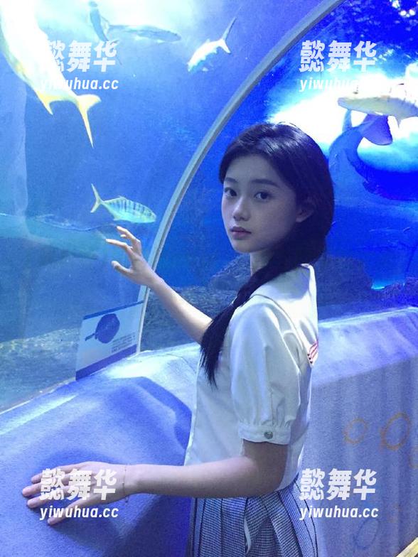 黑料社app，收藏与吃瓜的完美搭配！