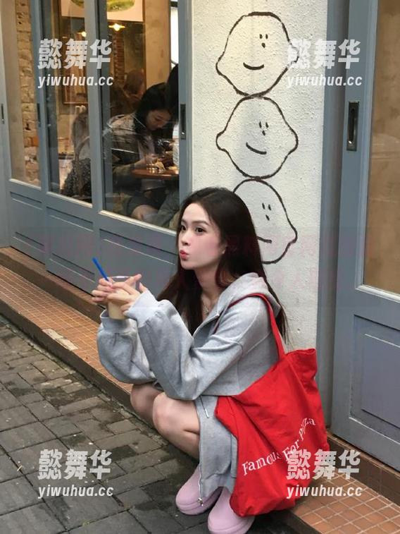 我发现，观看黑料网官网就像是一场不见面的真人聚会，真令人期待。