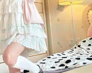 黑料网苹果版在线上，在吃瓜的世界里，我不求大白，求个乐！