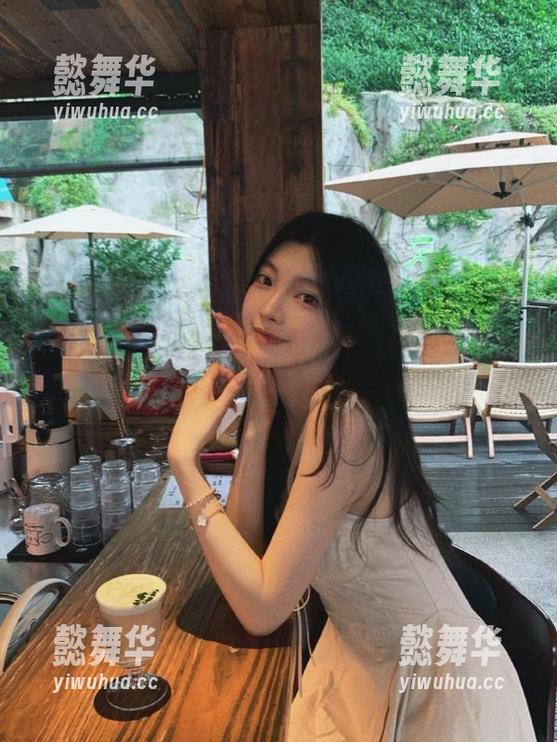 “黑料老司机”苹果版上线了，人设崩塌全靠它？