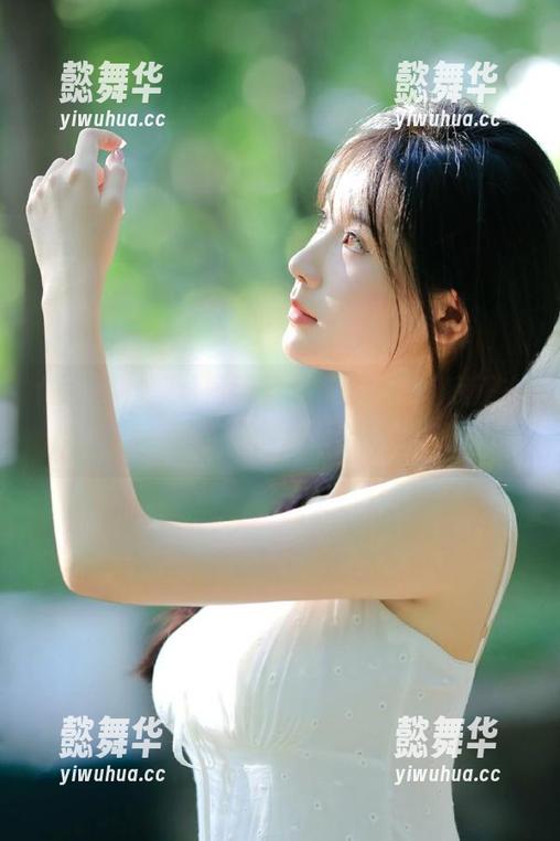 黑网料 观看黑网料时,真心觉得我正在和时间赛跑,而且只有我最真诚